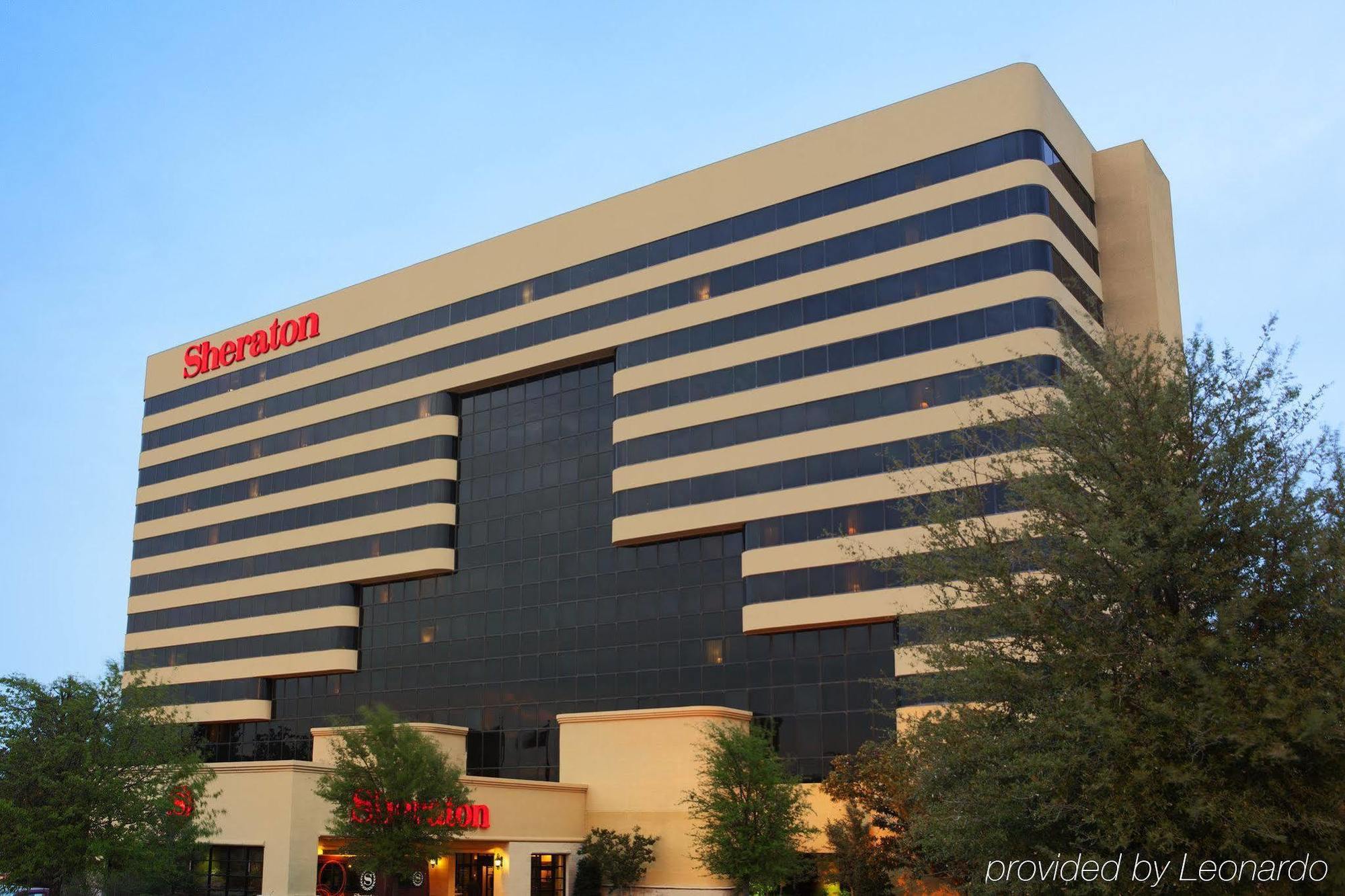 Sheraton Dfw Airport Hotel Irving Exterior foto